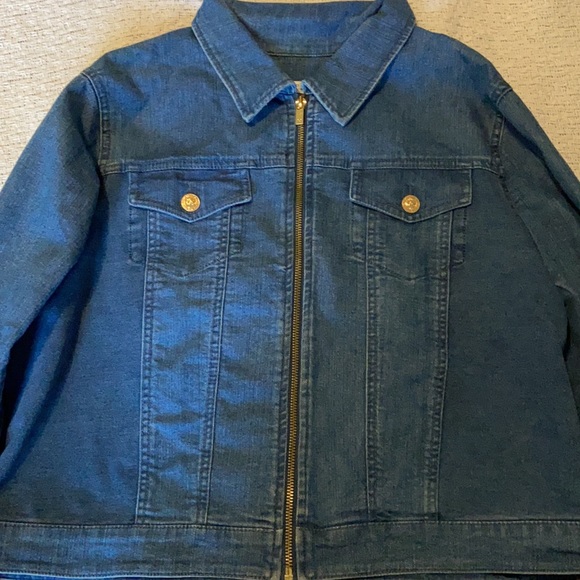 Women’s Jean Jacket - Picture 2 of 3